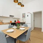 Nowoczesne Studia Blisko Centrum Gdanska By Renters Gdansk