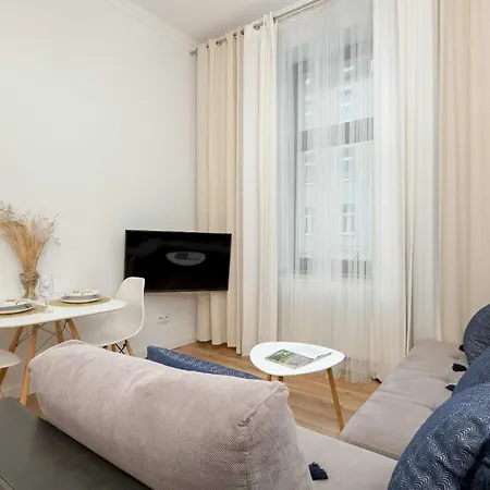 Nowoczesne Studia Blisko Centrum Gdanska By Renters Gdańsk