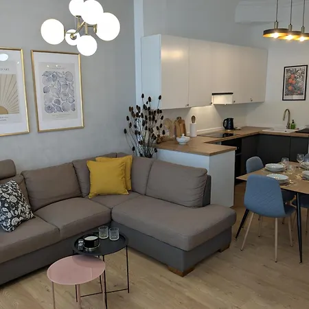 Nowoczesne Studia Blisko Centrum Gdanska By Renters Gdańsk