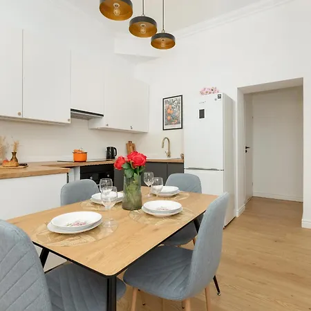 Nowoczesne Studia Blisko Centrum Gdanska By Renters Gdańsk
