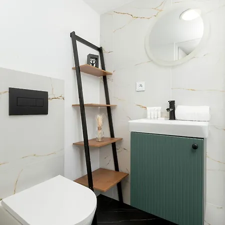 아파트 Nowoczesne Studia Blisko Centrum Gdanska By Renters