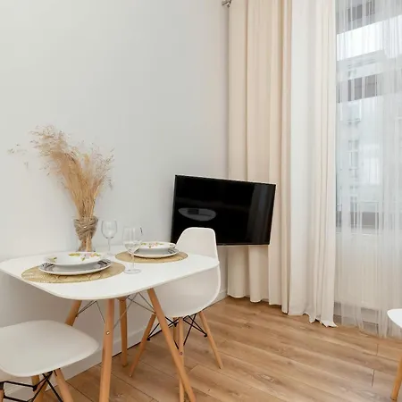 아파트 Nowoczesne Studia Blisko Centrum Gdanska By Renters *
